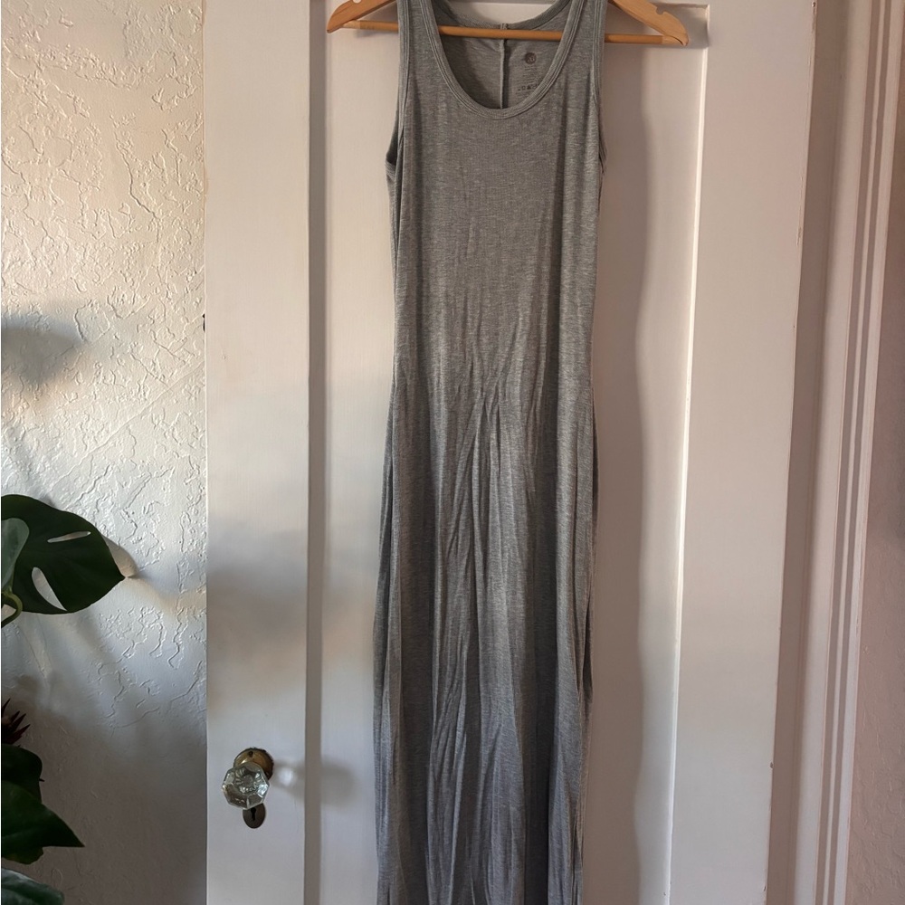 Kindred Bravely Gray Sleeveless Maxi Dress
